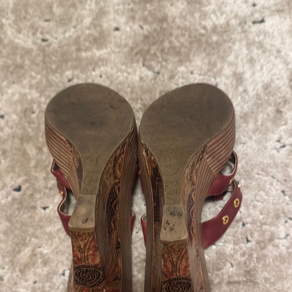 Carlos Women's Burgundy Strappy Sandals - Size 9 - Picture 5 of 9